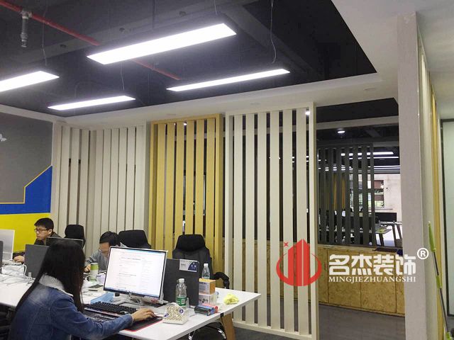 办公室番茄视频黄色APP下载链接完工照.jpg