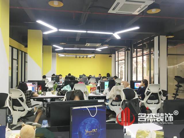 办公区番茄视频黄色APP下载链接完工照.jpg