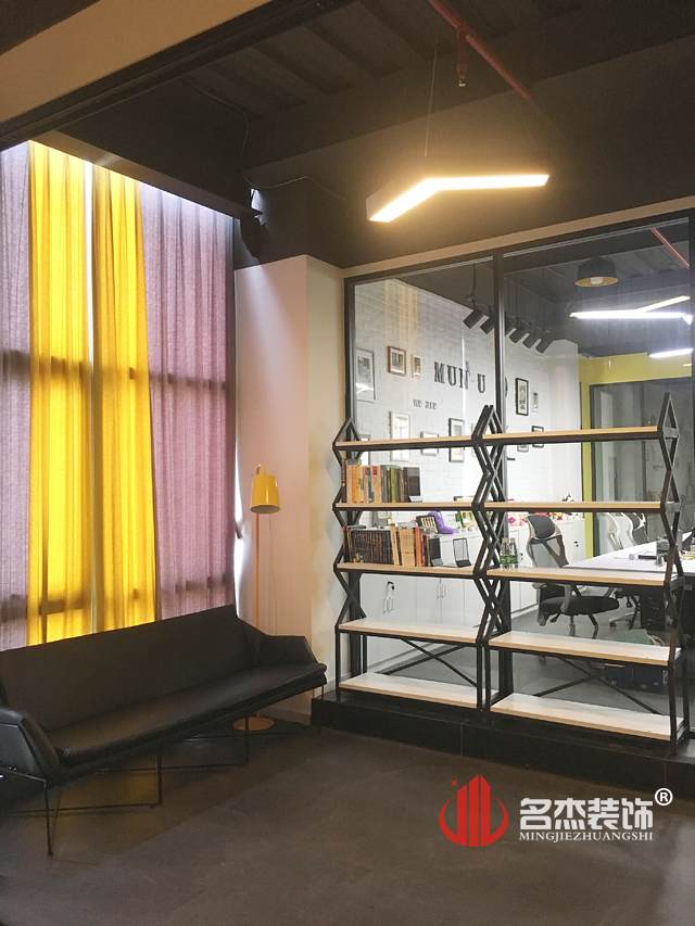 休闲区番茄视频黄色APP下载链接设计.jpg