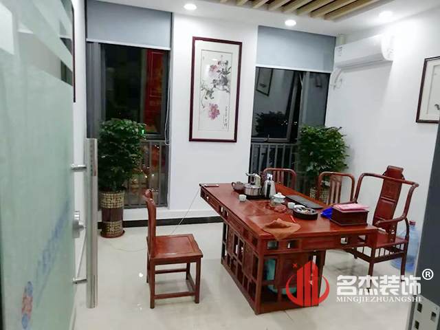 办公室番茄视频黄色APP下载链接完工照.jpg