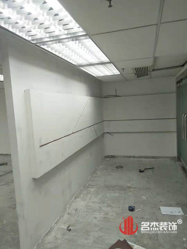 办公室番茄视频黄色APP下载链接设计实景图.jpg