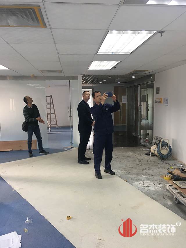 办公室番茄视频黄色APP下载链接设计.jpg