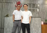 设计师设计出来的东西很专业，很时尚！