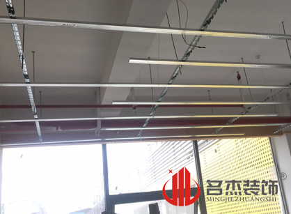 巡工地日记，美容教育培训机构番茄视频黄色APP下载链接项目进行中