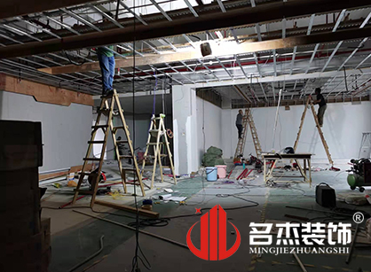 巡工地日记，斯柏美科技办公室番茄视频黄色APP下载链接项目紧张进行中